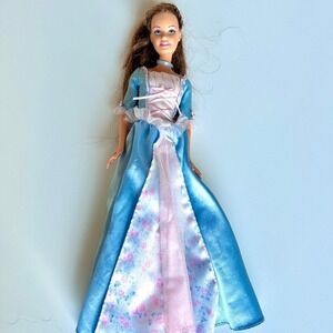 Mattel Barbie Princess Erika Working Singing Doll Princess Pauper 2004 Blue